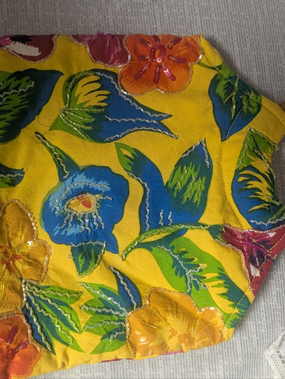 Vintage Yellow Beaded Handbag with Wood Handles | Retro Summer Seed Bead Satchel - Picture 2 of 4